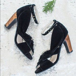 {Joyfolie} Scarlet heels in black size 7